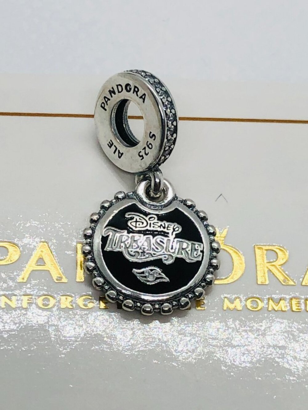 Pandora Disney Cruise Line Treasure Peter Pan & Captain Hook Charm S925 Silver - Picture 4 of 4